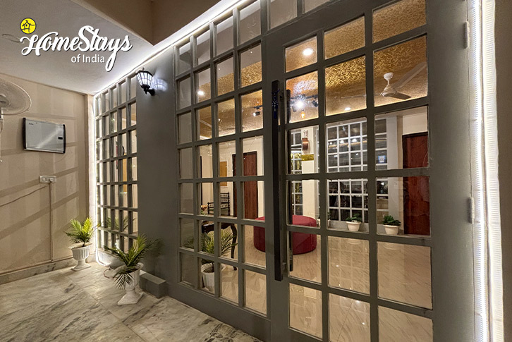 Corridor-Potpourri Homestay-Lucknow