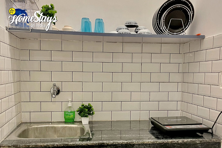 Kitchen-Potpourri Homestay-Lucknow