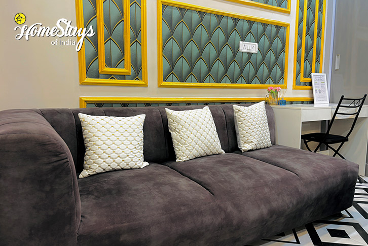 Living-Potpourri Homestay-Lucknow