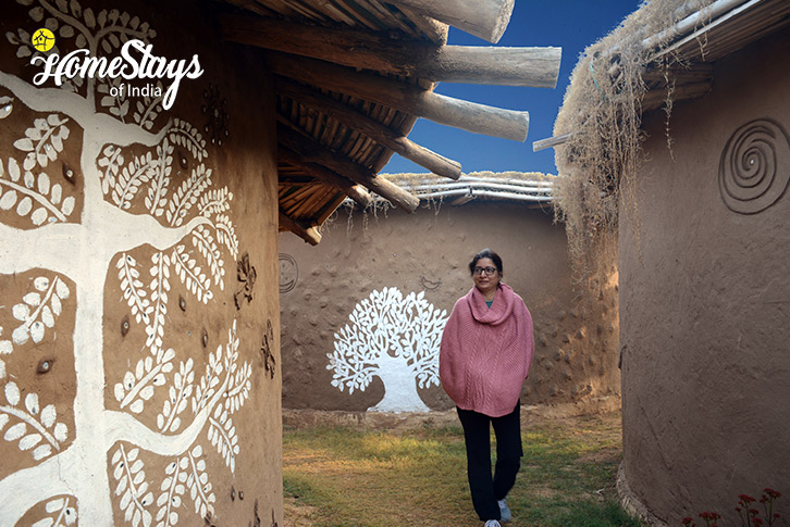 Wall-Painting-Cosmos Farmstay, Gujaro ki Dhani-Jaipur