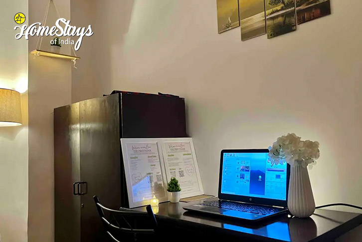 Working-Potpourri Homestay-Lucknow