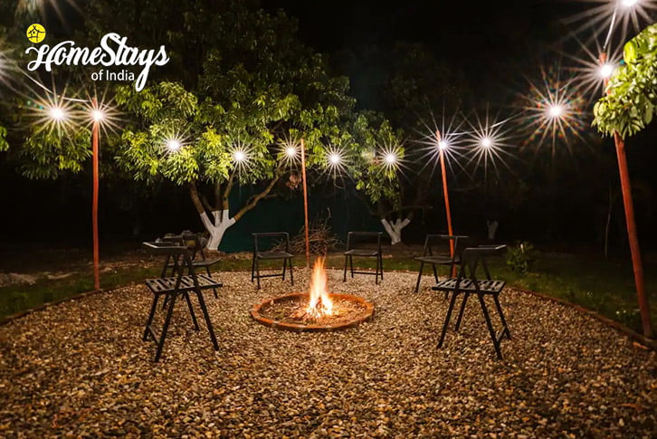 Bonfire-Earthy Vibes Farmstay-Kaladhungi