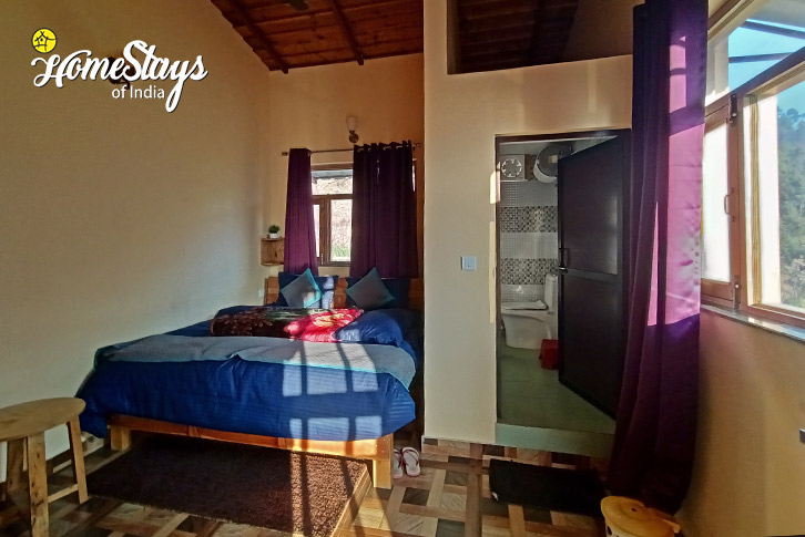 CLassic-Room-1-Country Comfort Homestay-Kainchi Dham