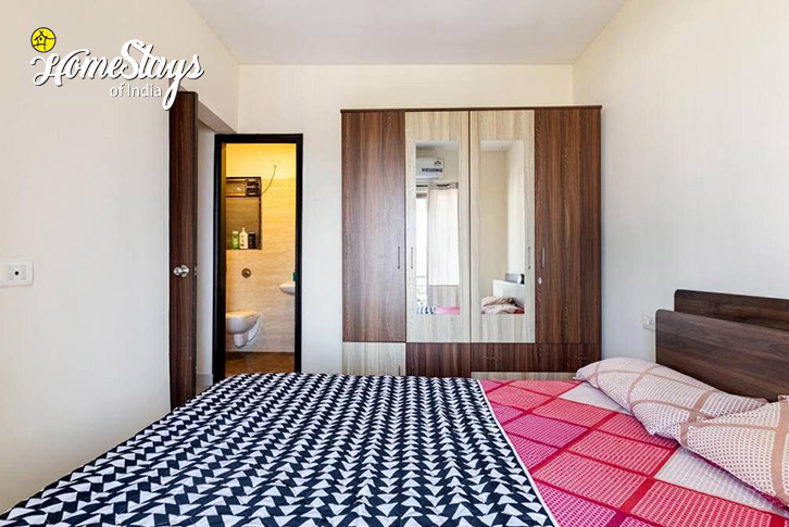 Bedroom-City Scape Homestay, Chembur-Mumbai