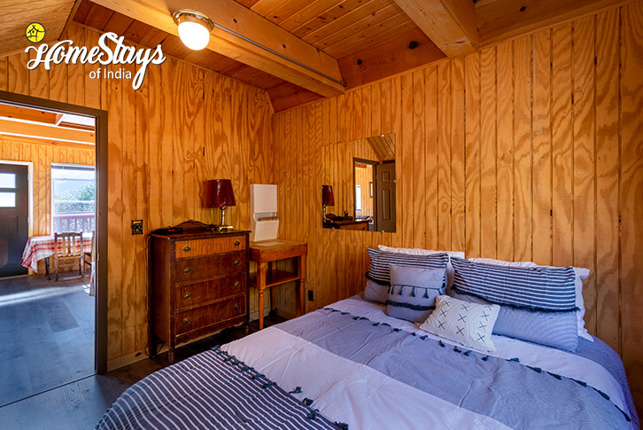 Classic-Room-3-Pristine Paradise Homestay-Dawaipani