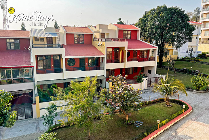 Exterior-1-Peaceful Vibes Homestay-Rishikesh