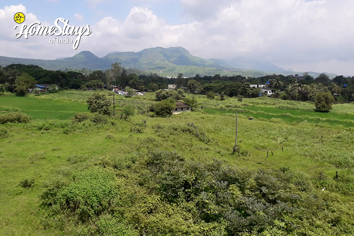 Mountain View-Weekend Hideaway-Karjat