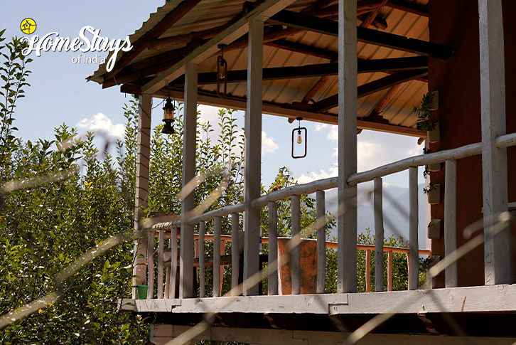 Balcony-Wonderland Homestay-Naggar-Manali