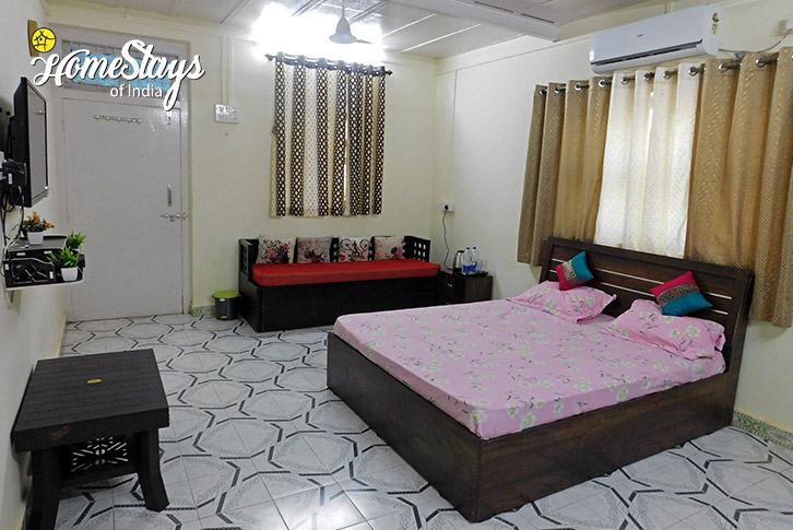 Classic-Room-1-Chillax Homestay, Diveagar-Raigad