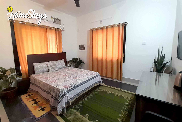 Classic-room-1.1-Urban Bliss Homestay-Bhubaneshwar