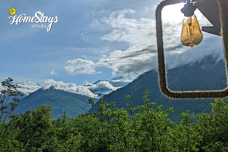 Mountain-View-Wonderland Homestay-Naggar-Manali