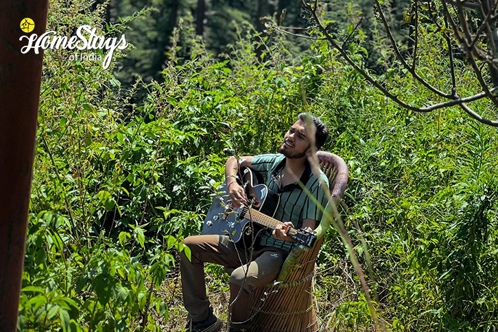 Music-Lover-Beat The Heat Homestay-Cheog, Fagu