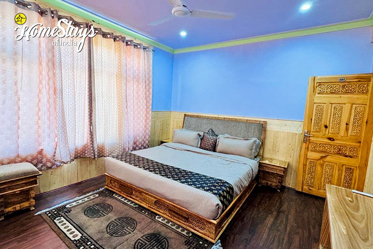 Superior-Room-2-Skampari Homestay-Leh