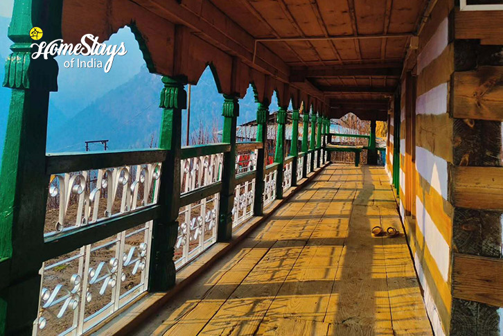 Balcony-1-Serene Wooden Homestay, Mori-Uttarkash