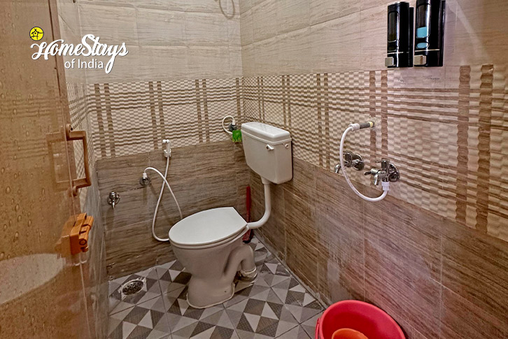 Bathroom-Noyyal Homestay-Coimbatore
