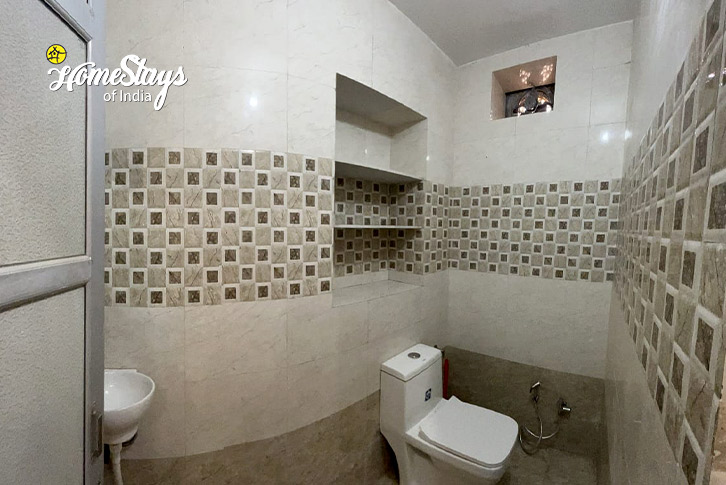 Bathroom-2-Rajputana Homestay, Khuri-Jaisalmer