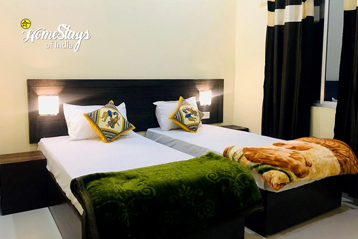 Classic-Room-1-The Temple Town Homestay-Khajuraho