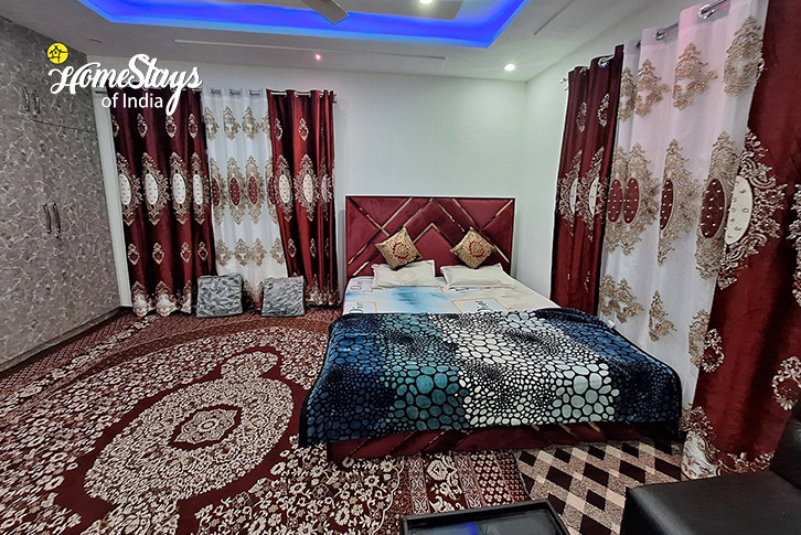 Classic-Room-1.1-Chandpora Homestay-Srinagar 