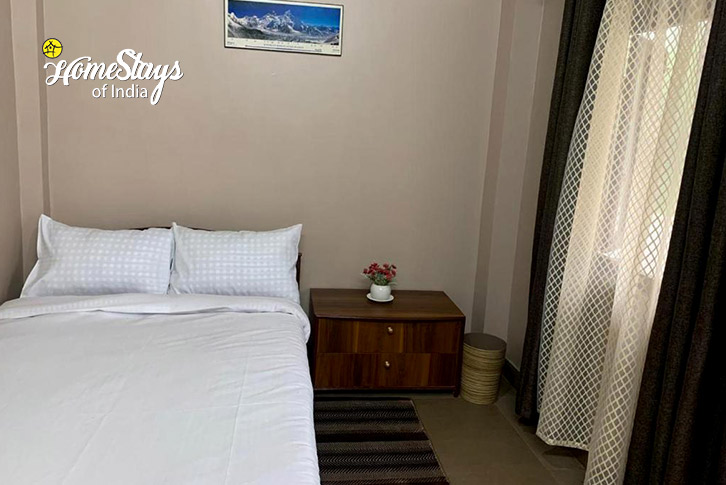 Classic-Room-6-Enchanting Hills Homestay-Ghoom, Darjeeling