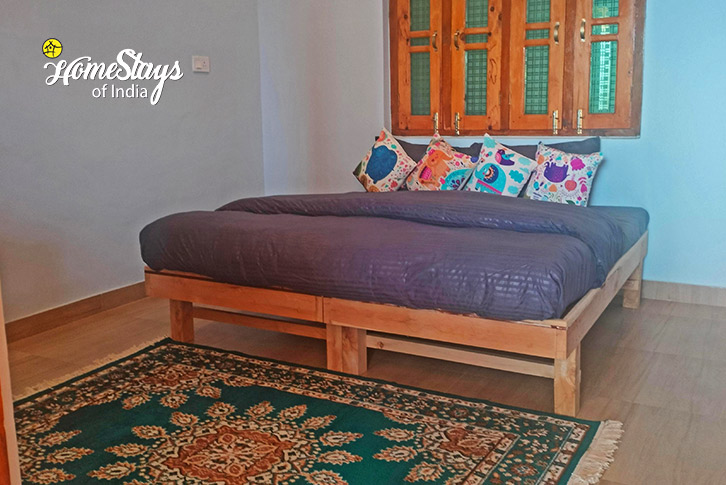 Classic-Room-Serene Wooden Homestay, Mori-Uttarkash