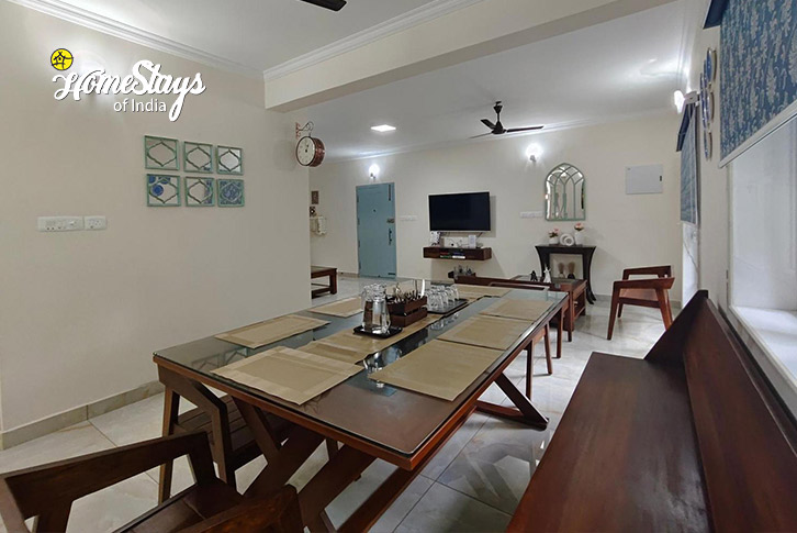 Dining-Modern Haven Homestay