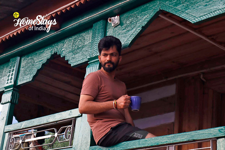 Enjoy Tea-Serene Wooden Homestay, Mori-Uttarkash