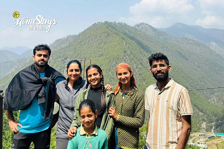 Happy Guest-Serene Wooden Homestay, Mori-Uttarkash