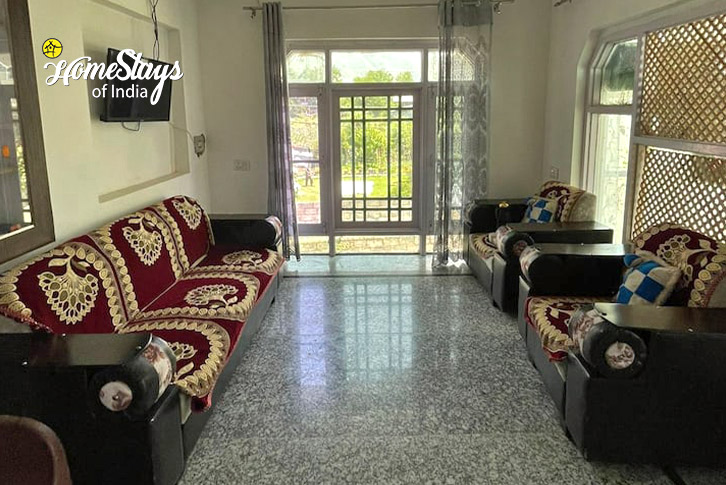 Living-Area-Chandpora Homestay-Srinagar 