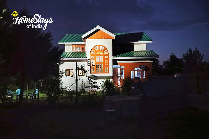 Night-View-The Emerald Cottage-Baramulla