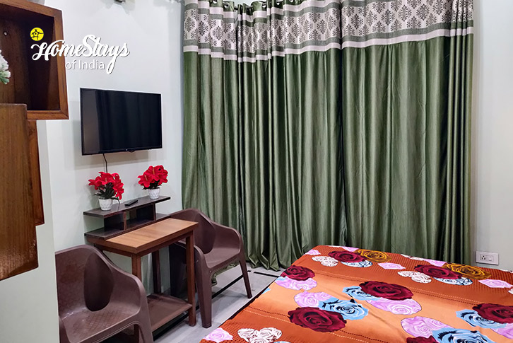 Room-3-Cityside Homestay, Zirakpur-Chandigarh