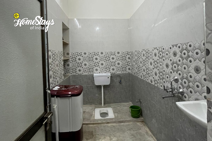 Washroom-1-Rajputana Homestay, Khuri-Jaisalmer
