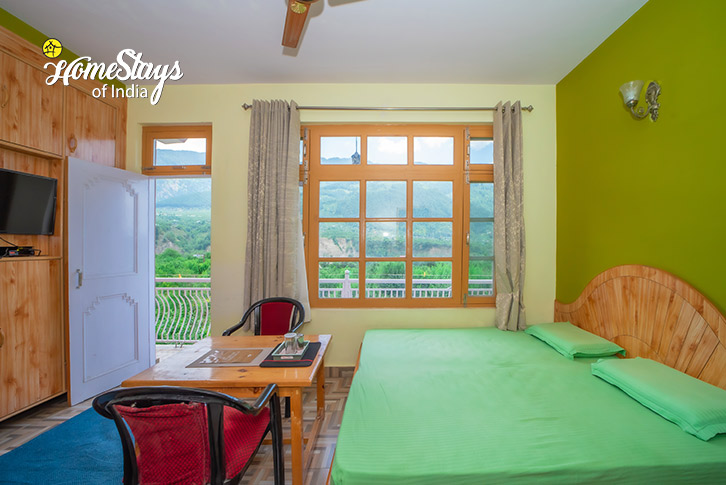 Classic Room 1-Verdant Vista Homestay, Dobhi-Kullu