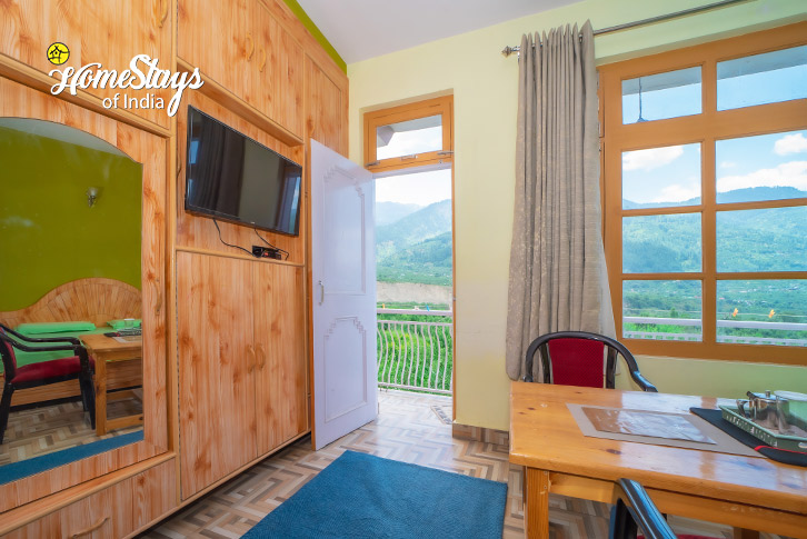 Classic-Room-Verdant Vista Homestay, Dobhi-Kullu