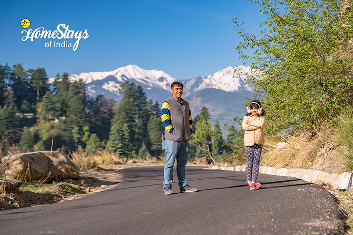Happy Guest 3-Verdant Vista Homestay, Dobhi-Kullu