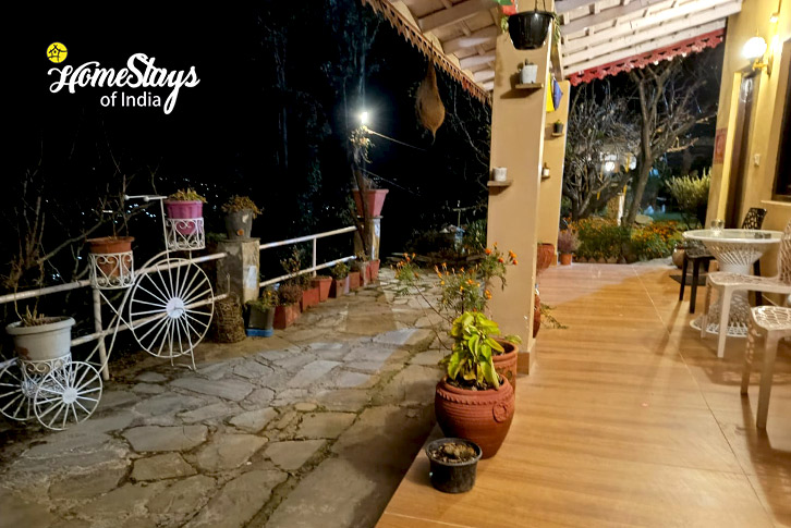 Backyard-Sargakhet Cottage-Mukteshwar