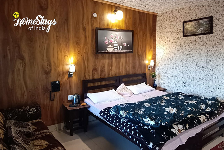 Family Room-Sargakhet Cottage-Mukteshwar