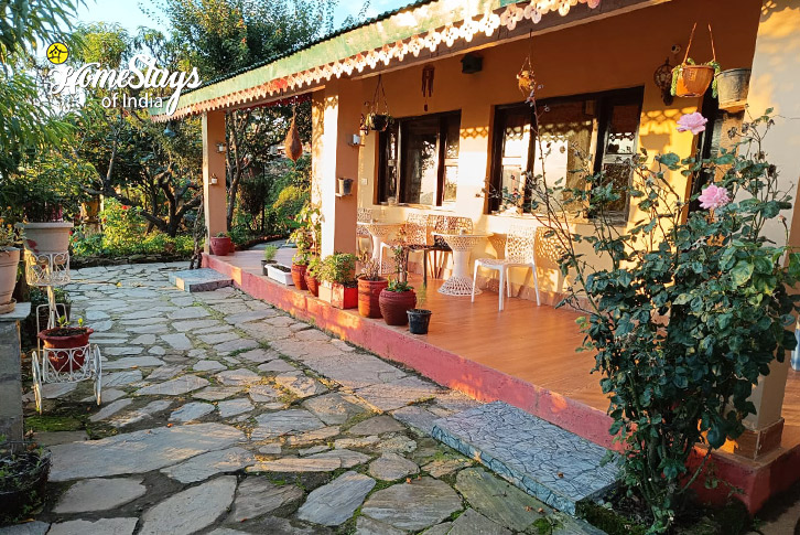 Meditating-Area-Sargakhet Cottage-Mukteshwar