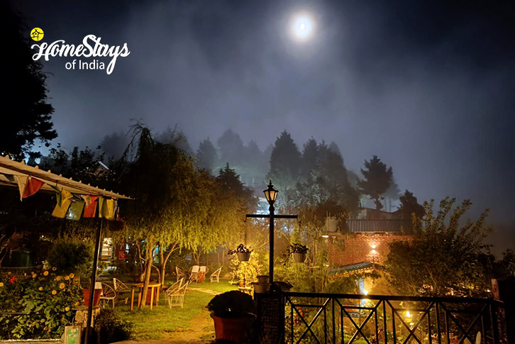 Sitting-2-Sargakhet Cottage-Mukteshwar