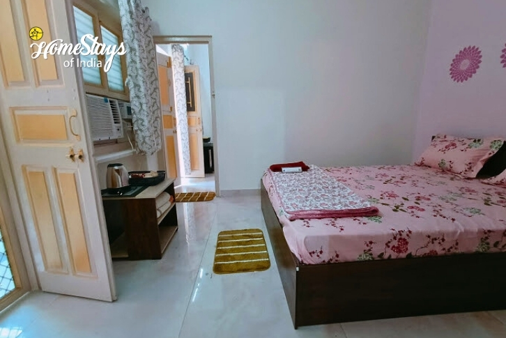 Family Room The Pink Haven Homestay, Jaipur