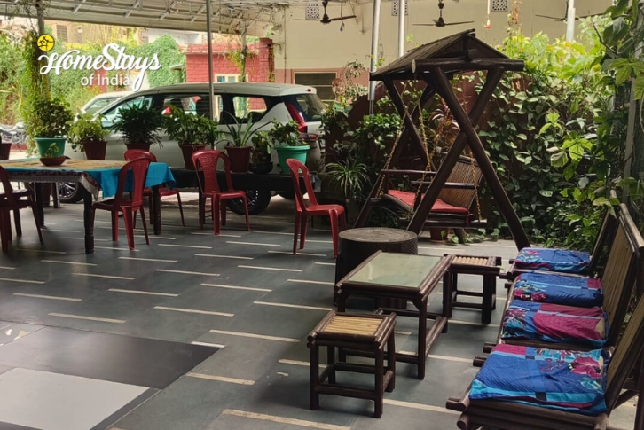 Open Seating Area - The Pink Haven Homestay, Jaipur