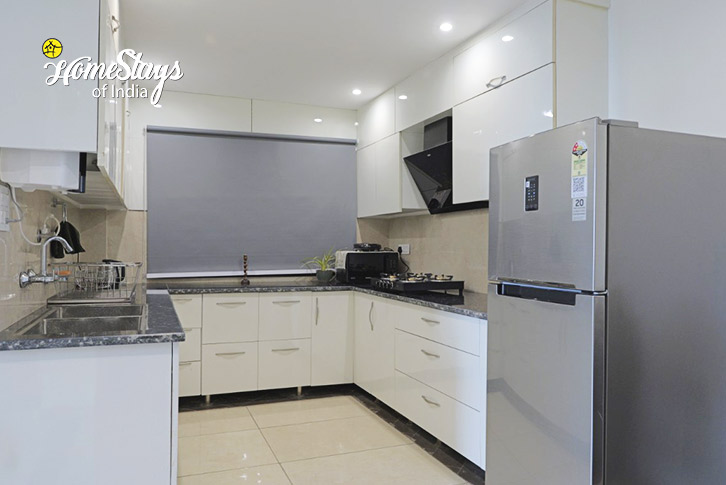 Kitchen-Highland Whisper Homestay, Kasauli