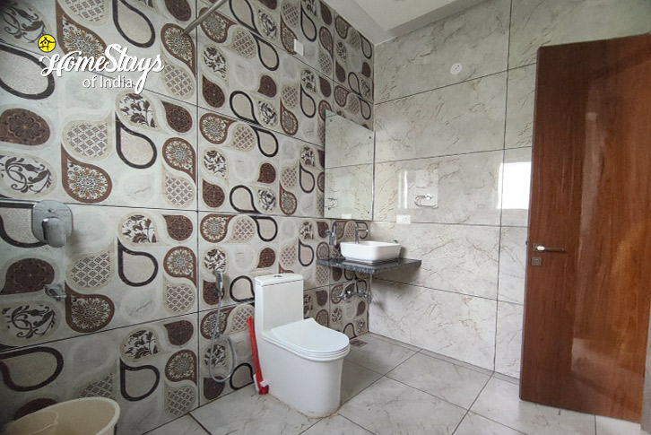 Bathroom-2Mindful Meadows Homestay-Palampur