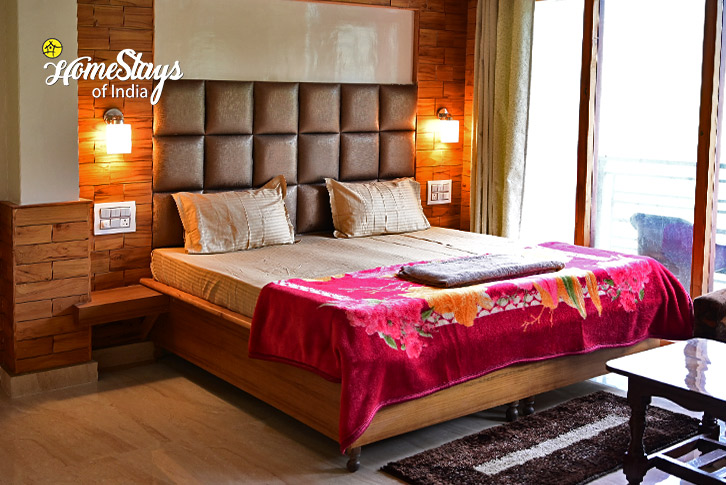 Classic Room 1-Mountain Mania Homestay, Jari-Kasol