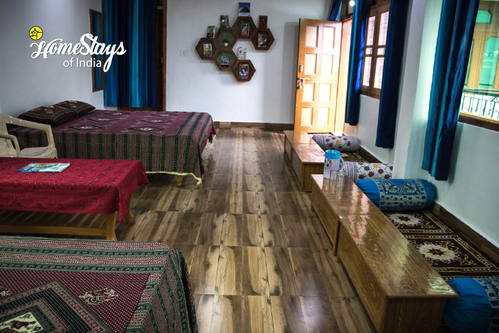 Classic Room-Serene Escape Homestay-Kalpa