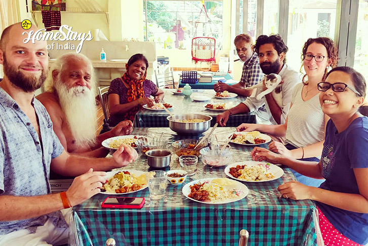Dining-Hidden Lotus Homestay, Mevelloor-Kottayam