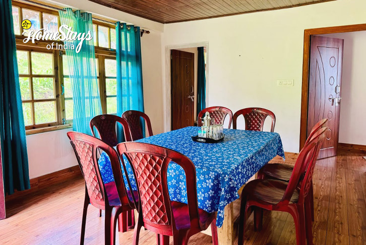 Dining-The Quiet Perch Cottage, Rampuria - Darjeeling 
