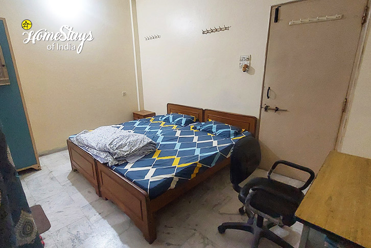 Room 1-Midtown Medley Homestay, Indore 
