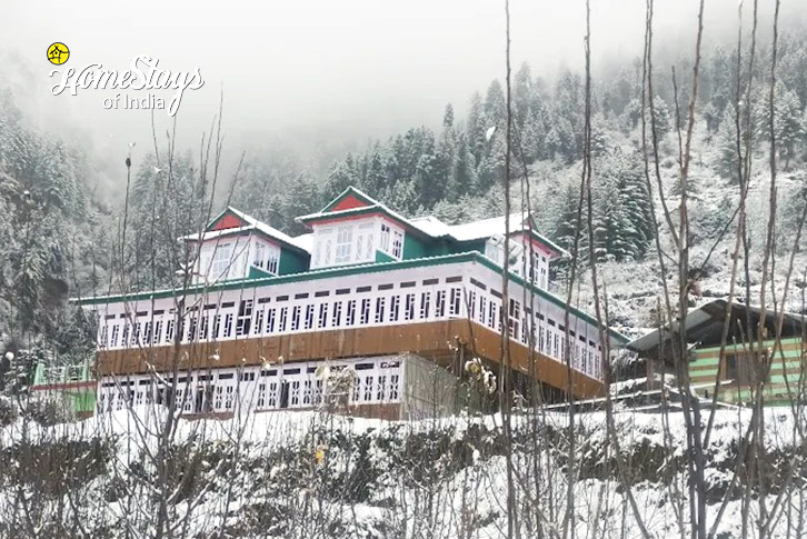 Snow Rain-The Alpine Homestay, Jakhol