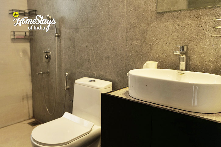 Bathroom-The Green Path Farmstay-Pali
