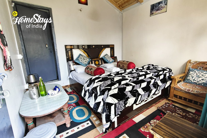 Clasic-Room-The Alpine Stopover Homestay - Agoda  